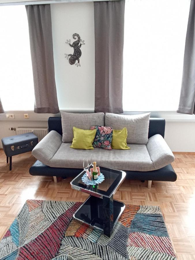 Apartmentstudio Mit Tiefgarage Free Parking Appartamento Graz
